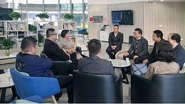 NEWS | 上海市惠南镇党委书记一行到访创富港五角世贸中心