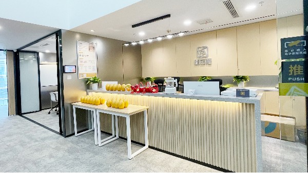特价低至980元月！创富港福田会展中心新店盛大开业！提供1-20人间精装办公室